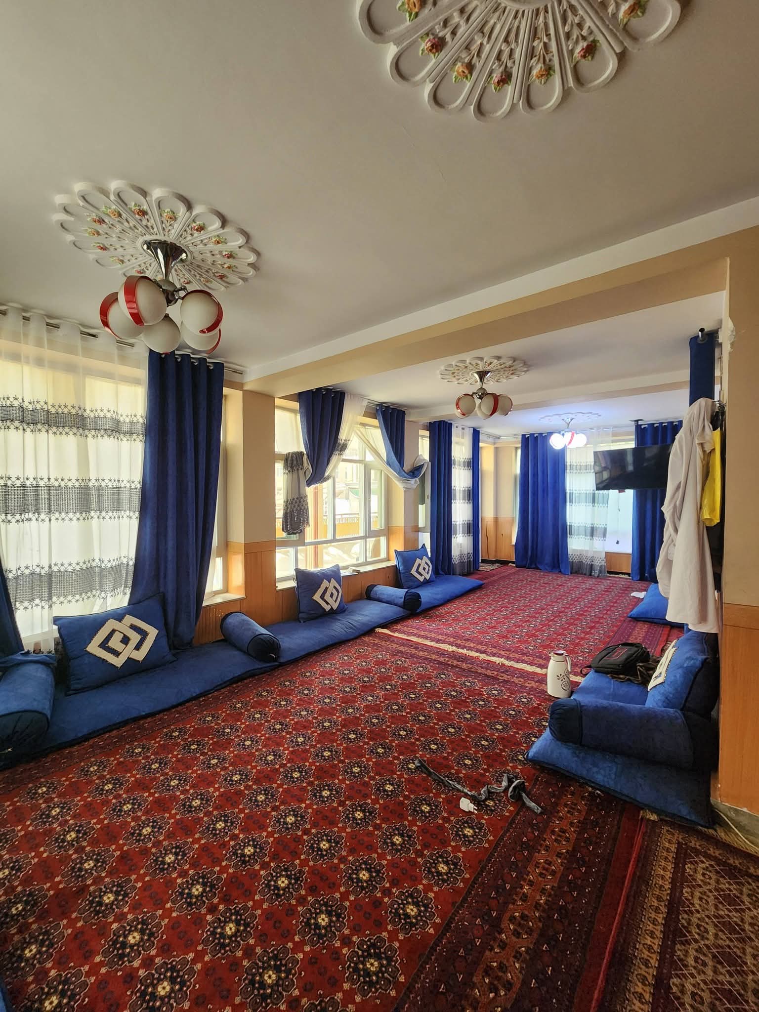 3 نیم منزله گروی